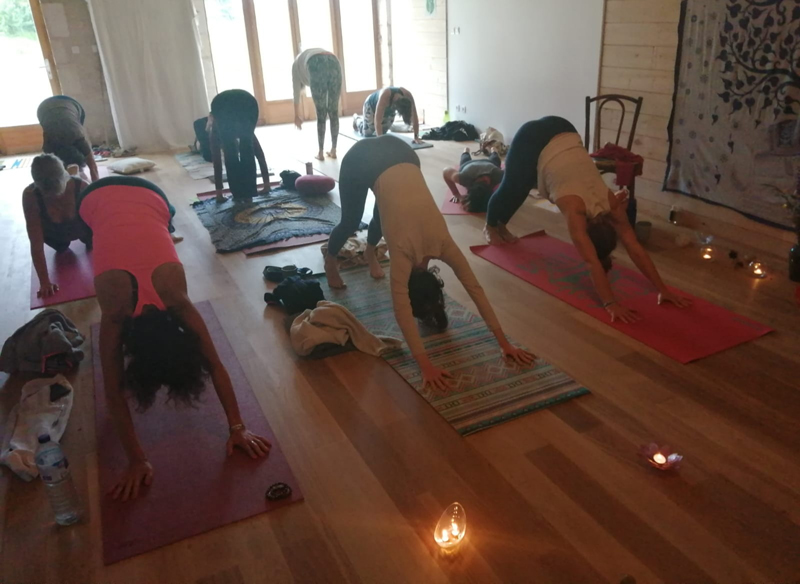 Retraite yoga et nutrition - novembre 2022 - le yoga de Fanny - Séances de yoga