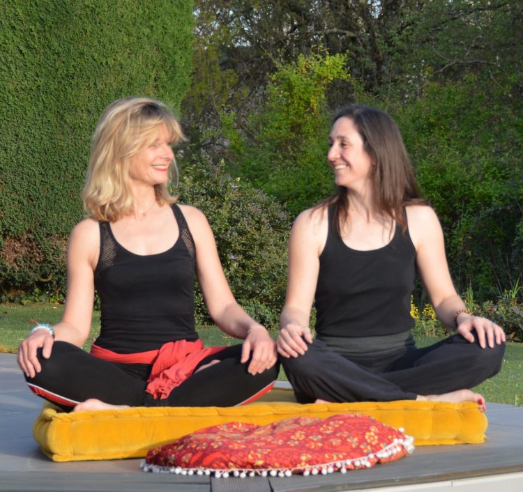 Le yoga de Fanny - Matinées yoga et méditation - yoga du dos et méditation pleine conscience - Fanny Bricoteau et Fanny Durand